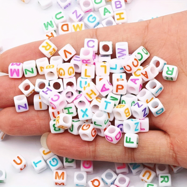 Acrylic Alphabet Beads A–Z (500pcs) – 6mm Multi-Color Cubes for DIY Crafting & Jewelry - Image 4
