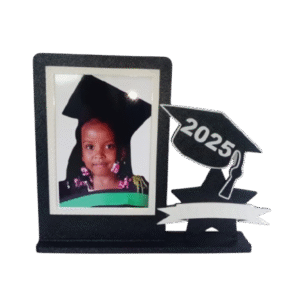 Graduation Frame 2025 – Photo Keepsake with Cap Cutout for Celebrating Academic Achievements