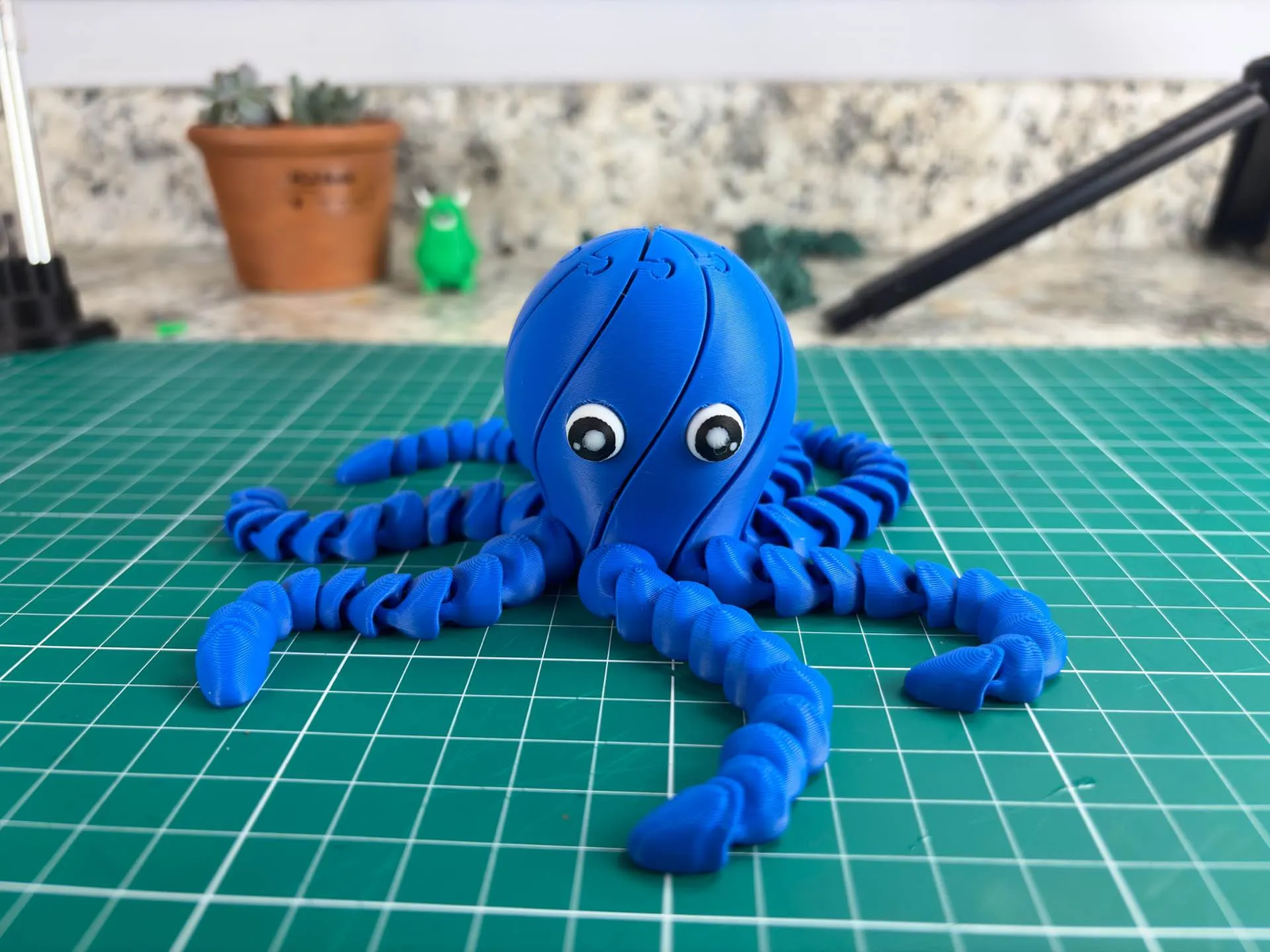 3d‑printed octopus figurine random colour 3d‑printed octopus figurine random colour